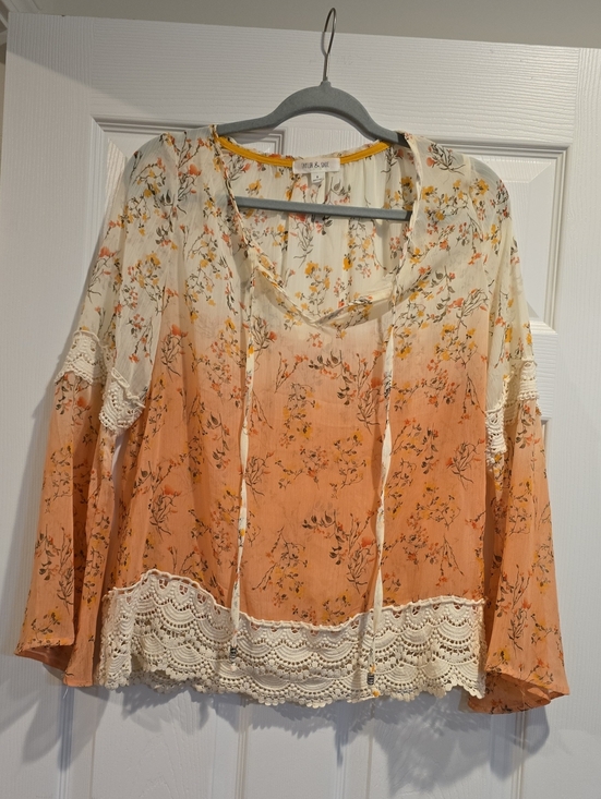 Taylor & Sage Tops - Taylor & Sage Cream and Peach Floral Lace-Trim Tunic